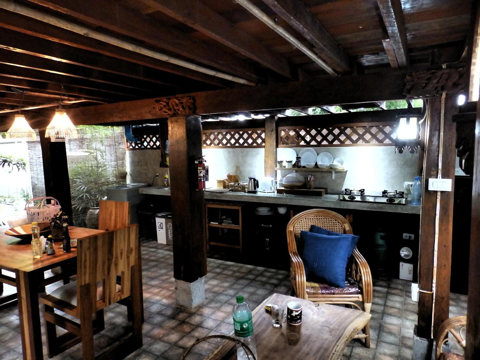 Rice Barn And 4* Hang Dong
